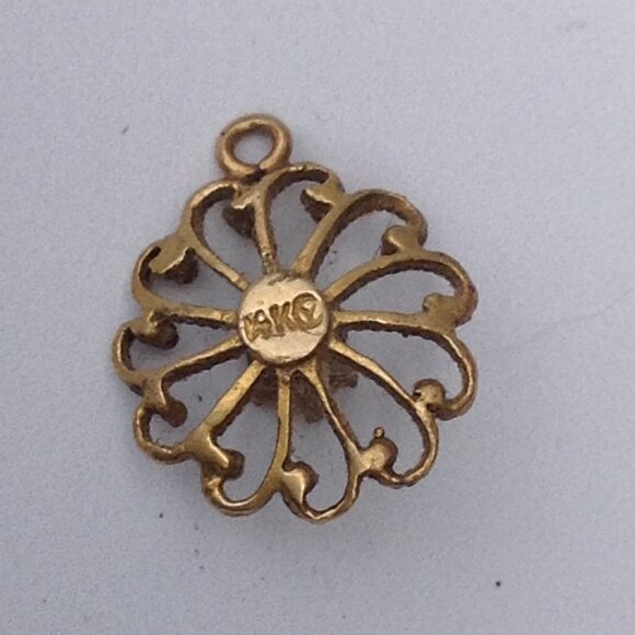 Filigree 14K Gold and Opal Cabochon Necklace Snowflake Pendant - Picture 8 of 17